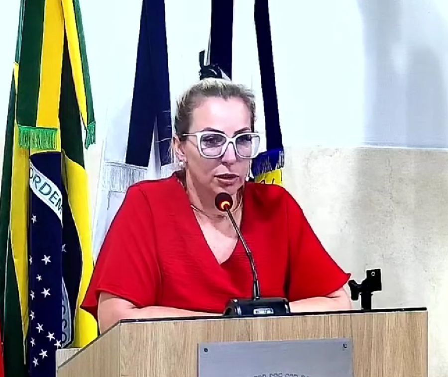 Vereadora de Xangri-Lá, Daiane Emerim defende ampliação gradual da licença-paternidade para servidores públicos municipais